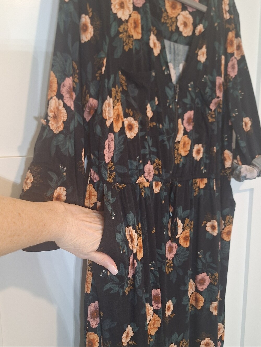 TORRID Floral Challis Zip Front Shirt Dress Knee Length Pockets Black Peach 1X - Picture 8 of 16
